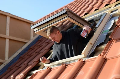 Pose de fenêtres de toit Velux à Tornay